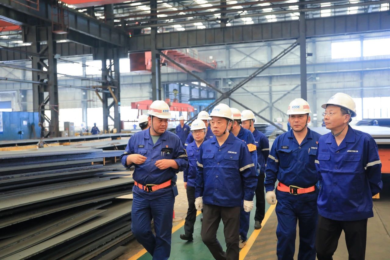 Tàu container siêu lớn chạy bằng nhiên liệu kép LNG đầu tiên trên thế giới (23.000 TEU)